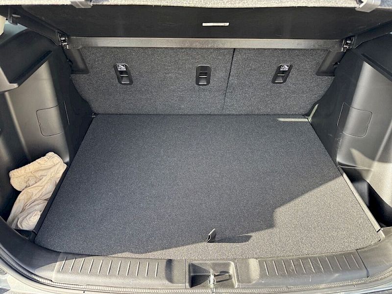 Suzuki Vitara 1,4 GL+ Hybrid ALLGRIP flash / AHK 8-fach